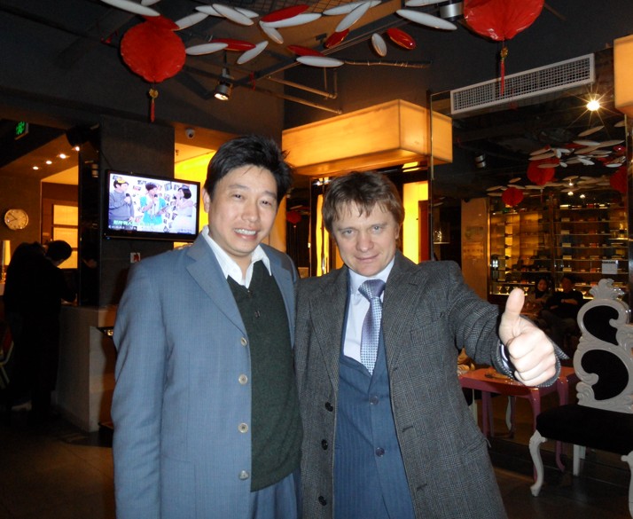 Mr. Shen led the Philippine clients to experience the local customs and practices of China
