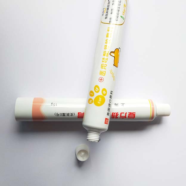 D19 270um white sheet offset printing varnish with vertical stripe reverse nail cap