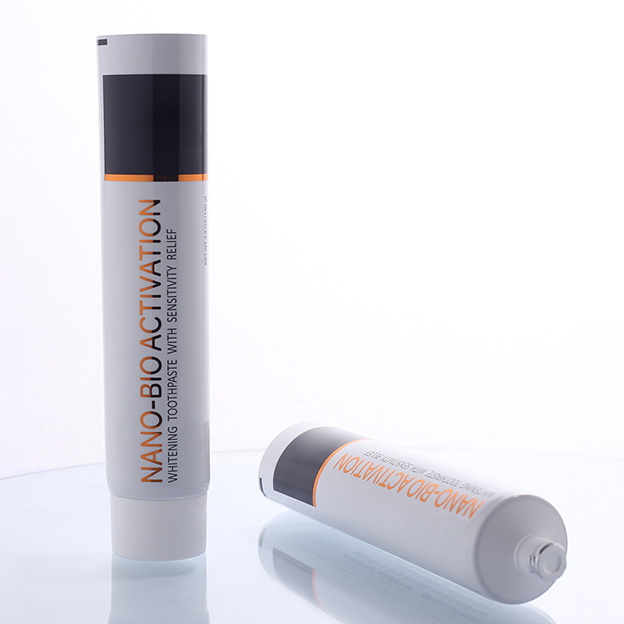 D38 270um white sheet offset printing + hot stamping with glossy surface large screw cap-1