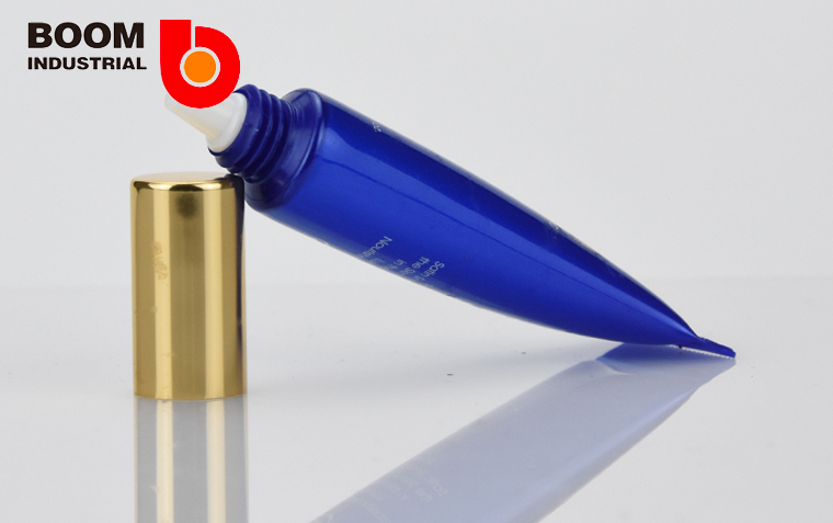Shiny Tube Lip Glosses That Deliver High Shine and Comfort
