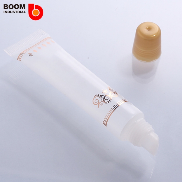 How to Choose the Best Lip Mud Tubes for Your Cosmetic Brand