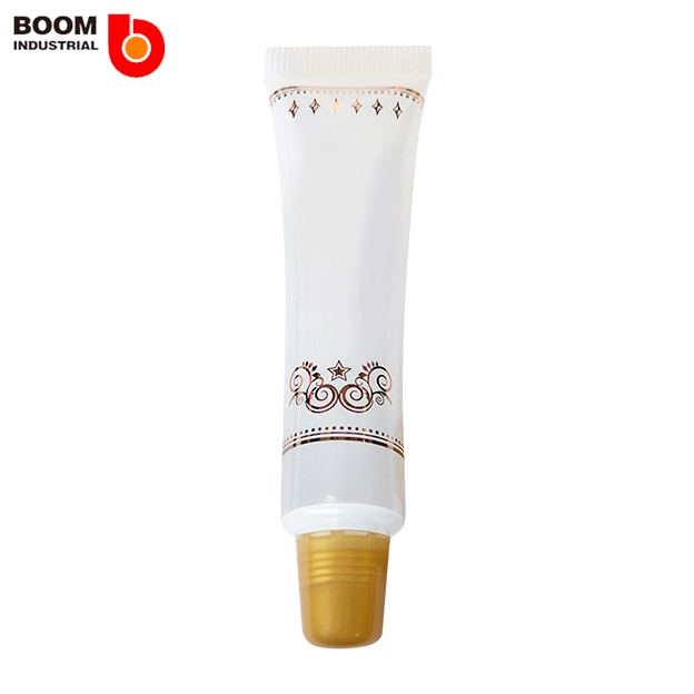 How to Choose the Best Lip Mud Tubes for Your Cosmetic Brand