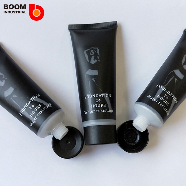 Squeeze Tubes or Pump Bottles Which Is Best for Lotion in 2026