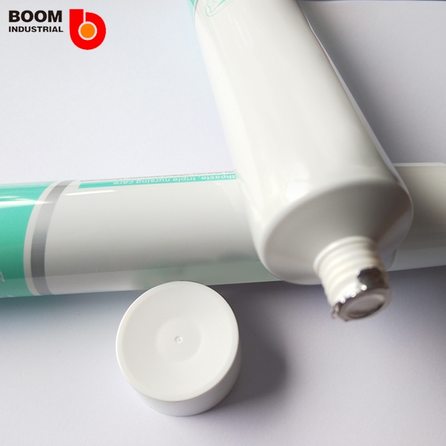 20 Best Spot Fading Cream Tubes for Dark Spots, According to Reviews